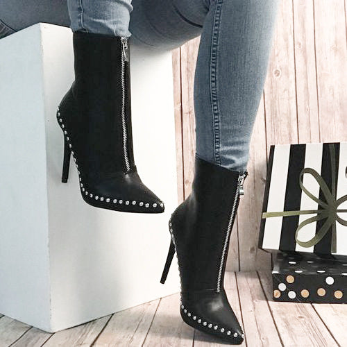 Studded zipper boots – NUE